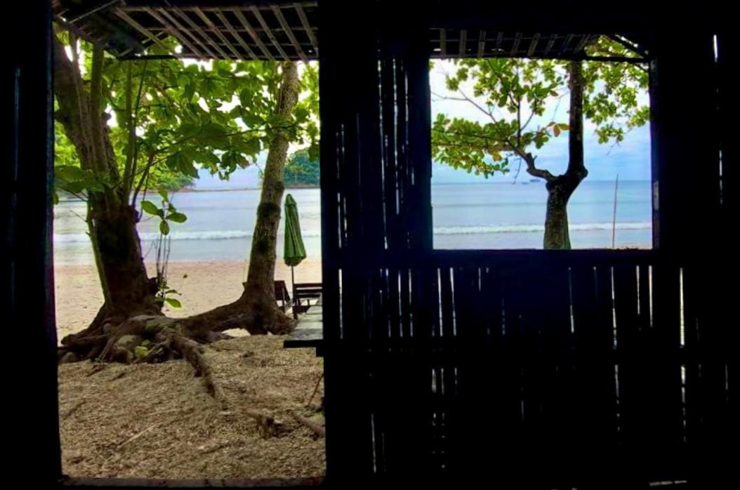 Playa La Caleta Bataan Hotel Morong  Exterior photo