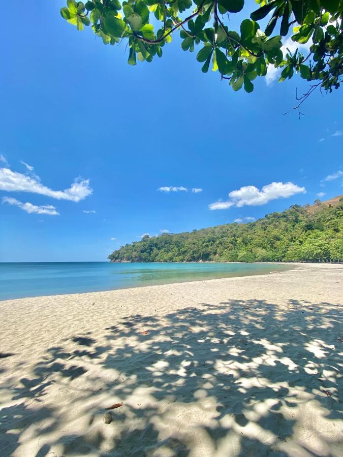 Playa La Caleta Bataan Hotel Morong  Exterior photo